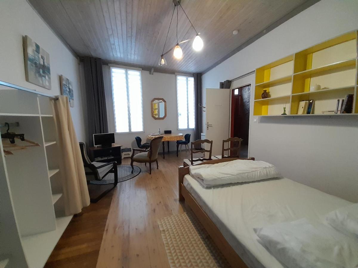 Residence Les Volets Bleus: Studio De 30 M² Classe 2 * 로슈포르 외부 사진